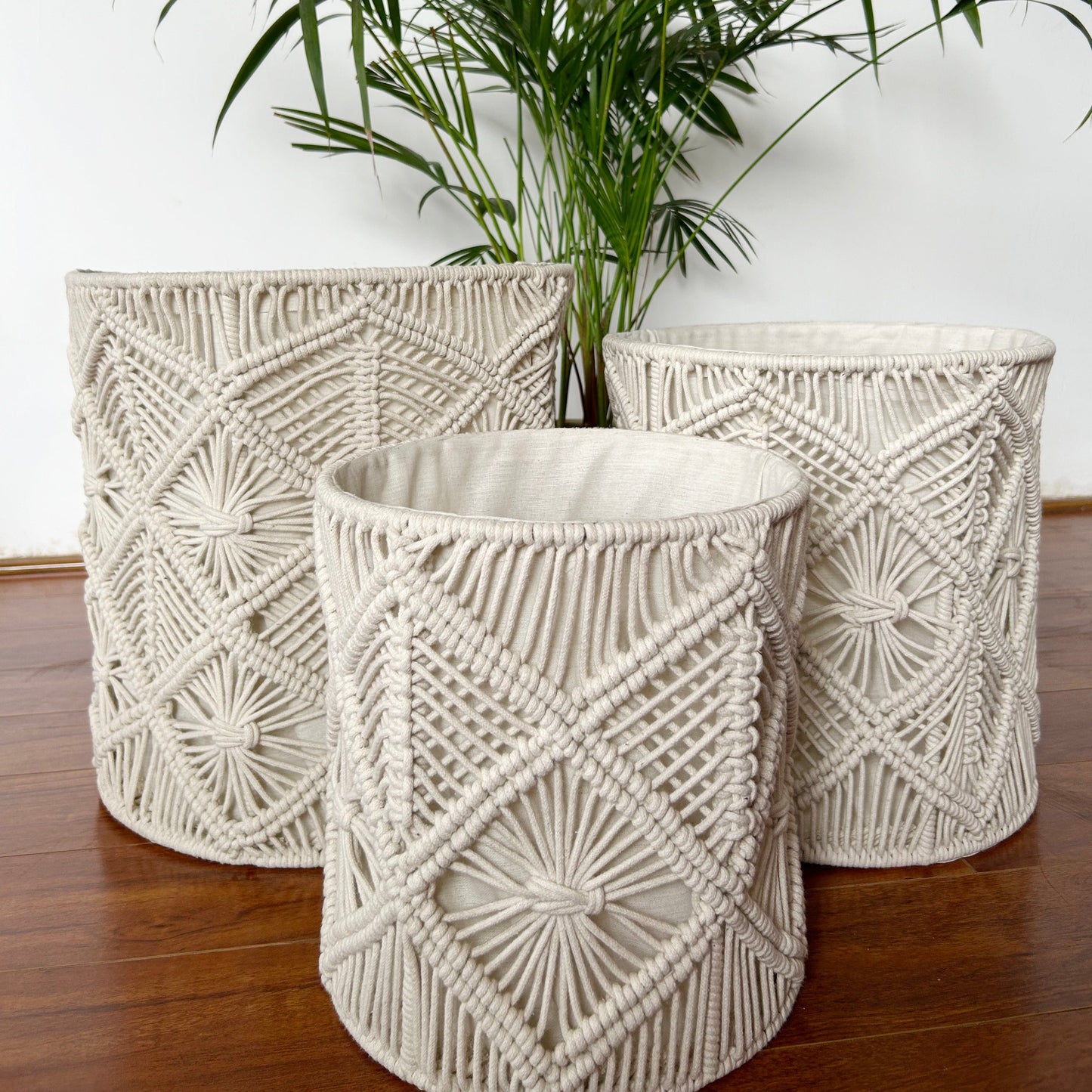 Round macrame baskets- set of 3