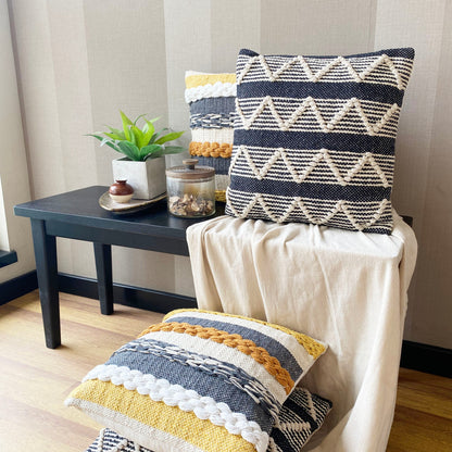 Tufted monochrome cushion cover - 1 pcs